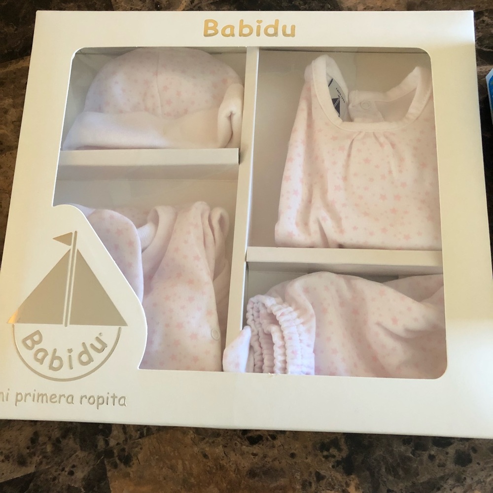 Newborn baby girl outfit